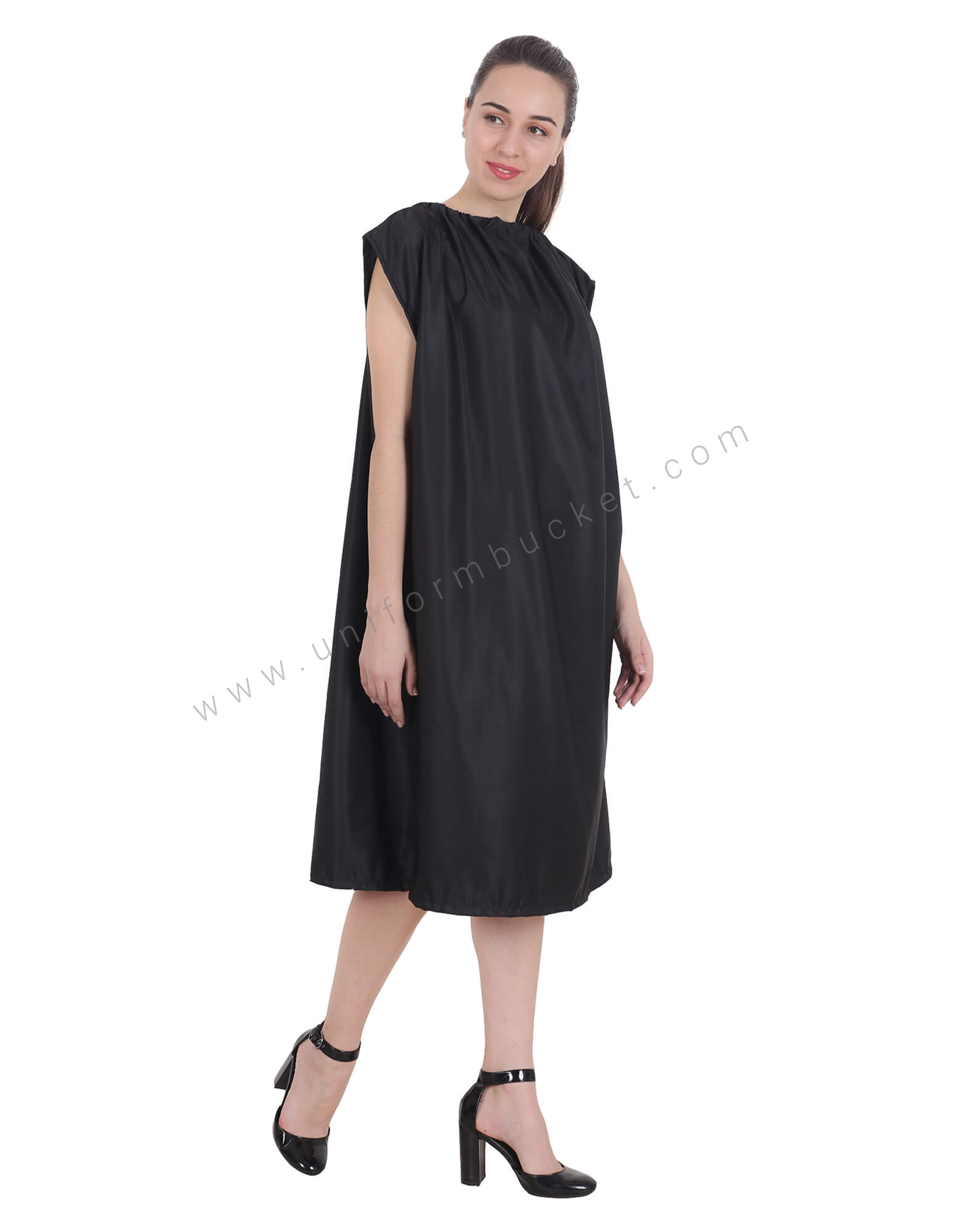 Buy Black Beauty Gown For Spa, Salon Unisex Online Best Prices in