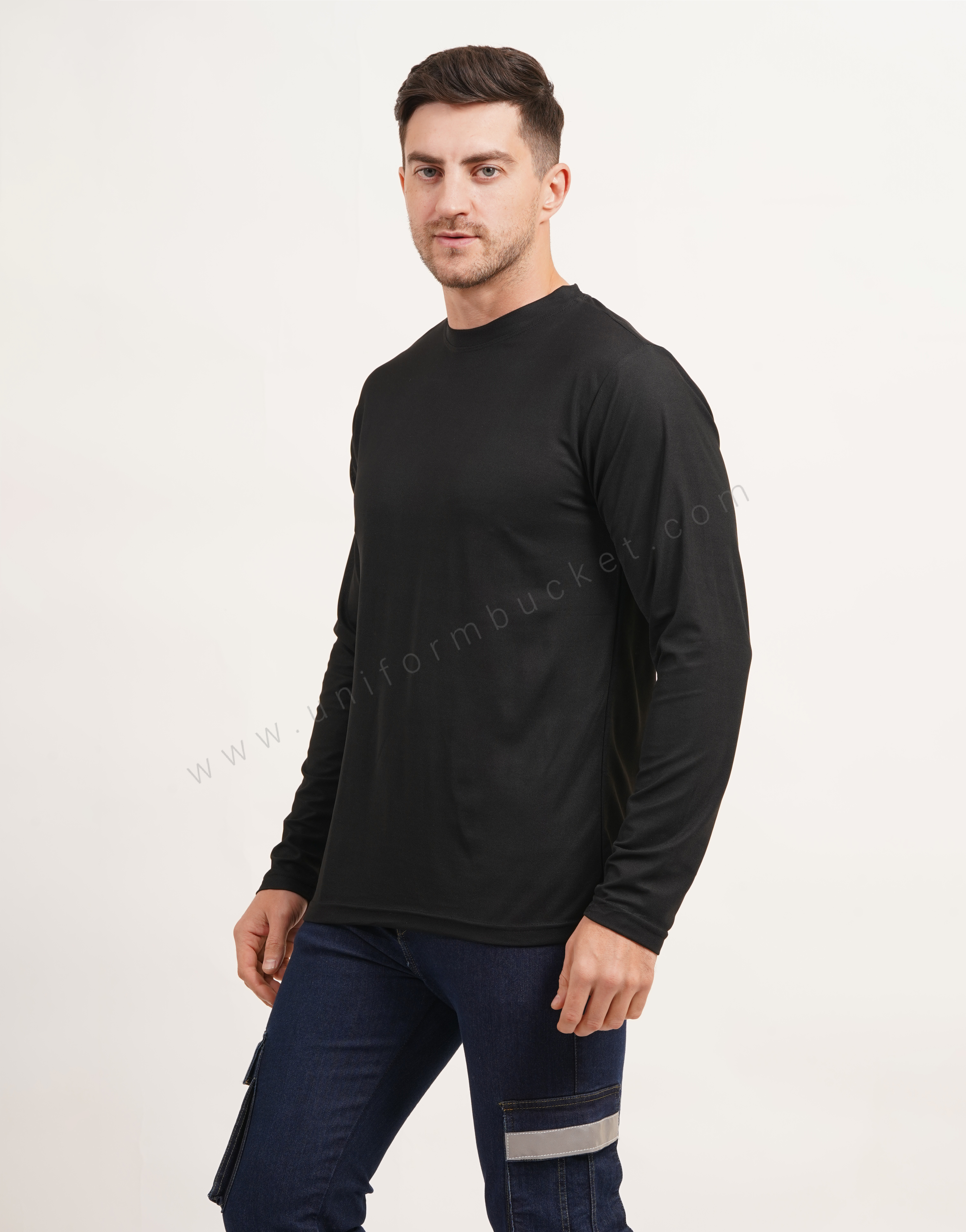 Black Round Neck Plain  T-shirt with Full Sleeve