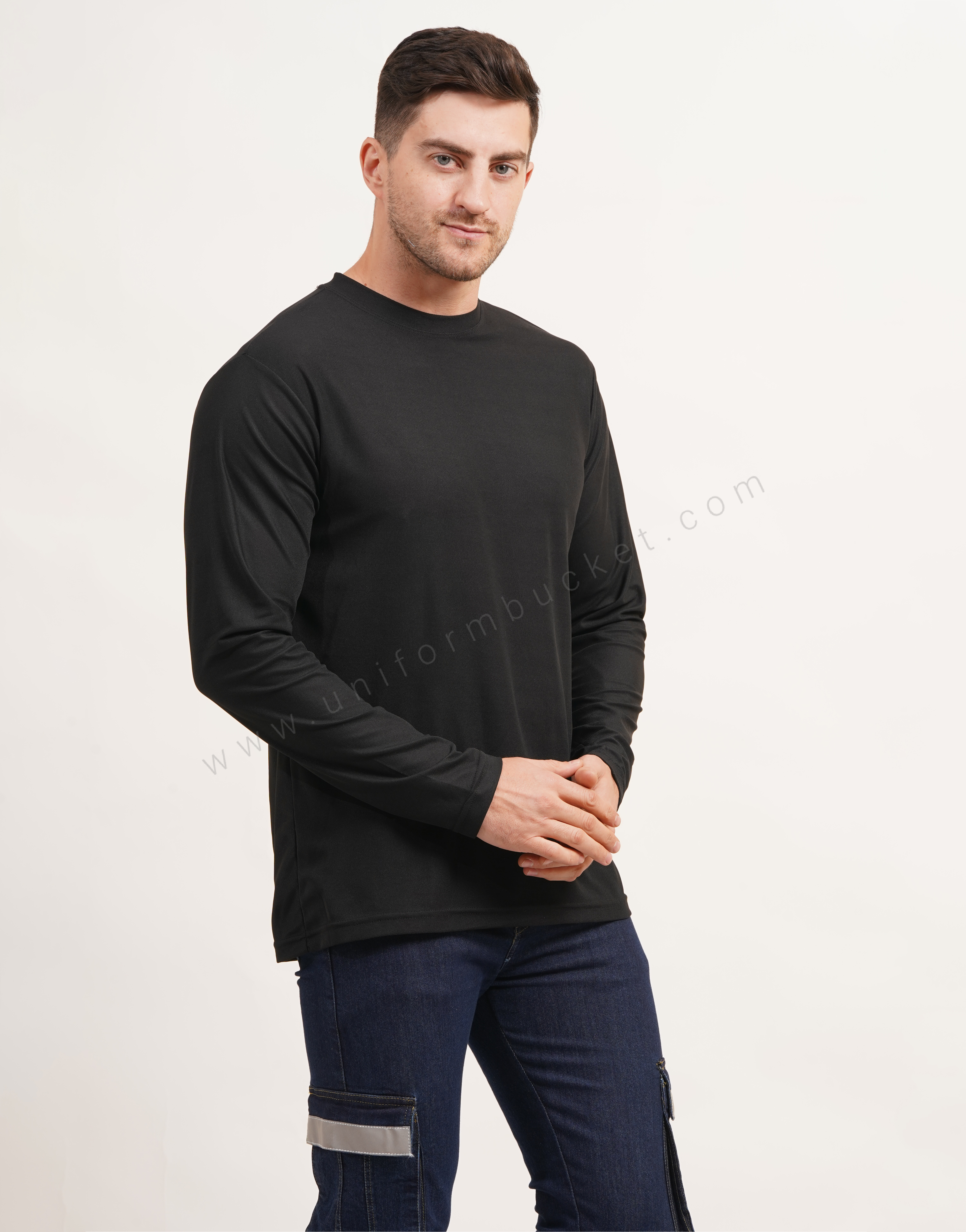 Black Round Neck Plain  T-shirt with Full Sleeve