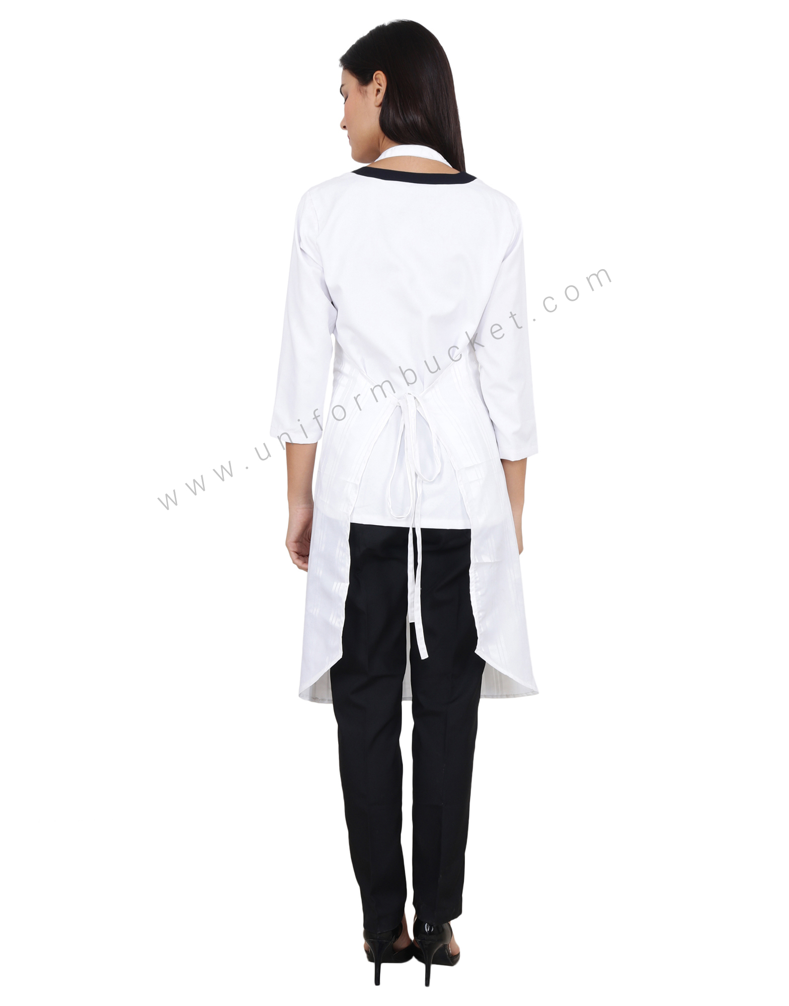 White Lining Apron With Front Pocket
