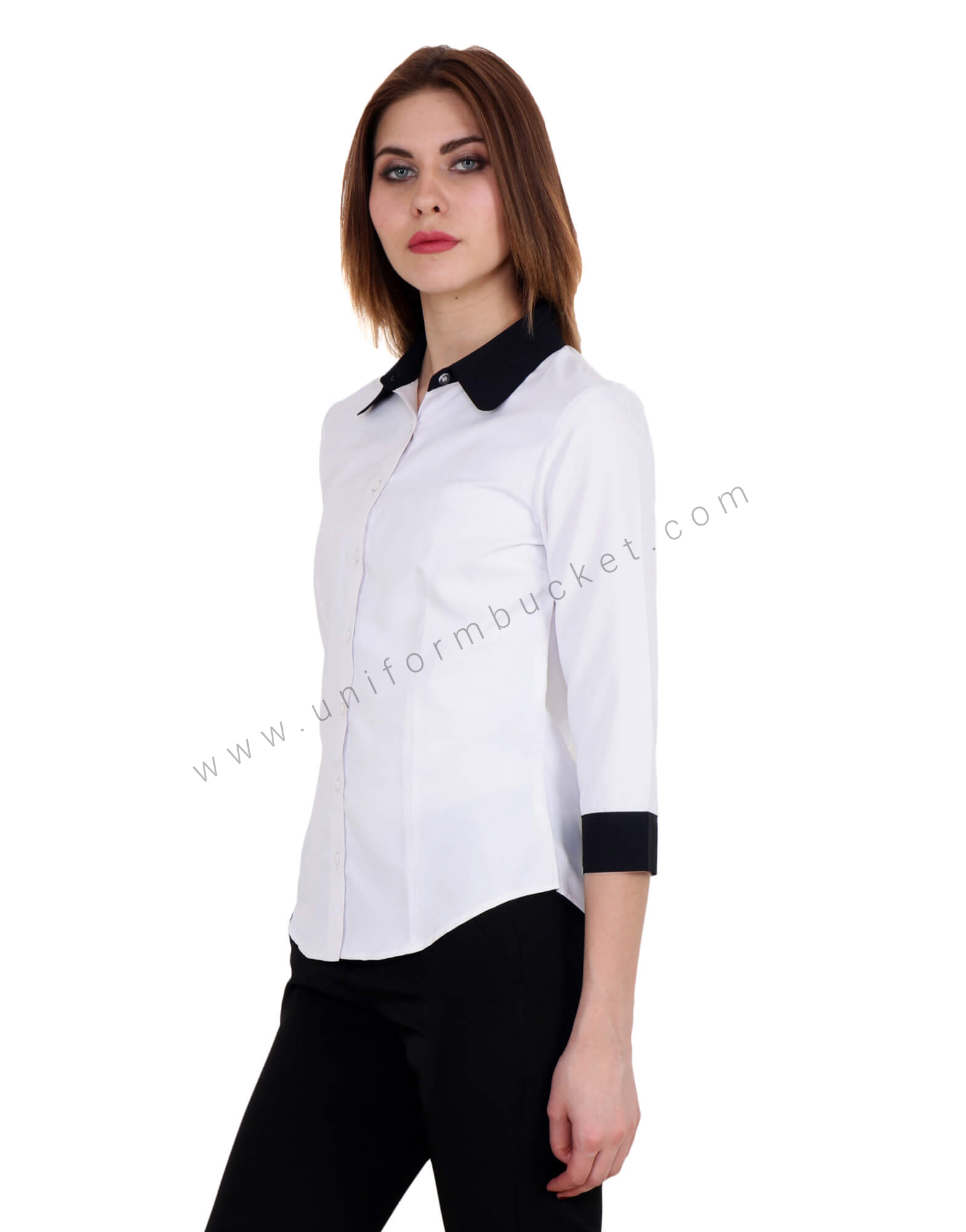 White shirt under black sweater women's cheap